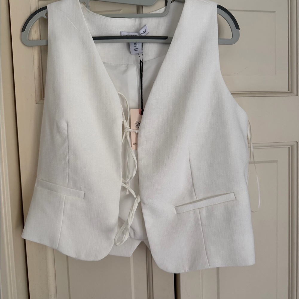 Sincerely Jules White Lace-Up Sleeveless Vest